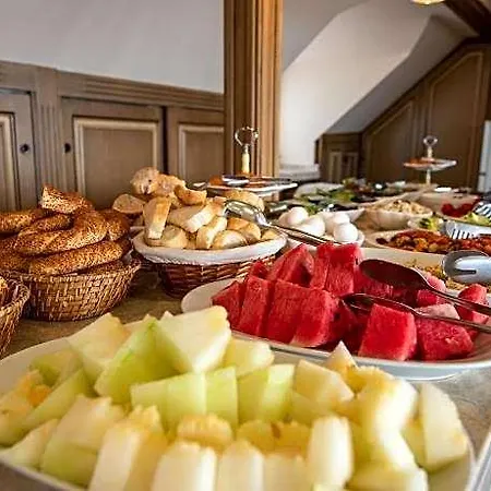 Kaftan Hotel