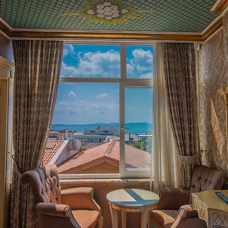 Kaftan Hotel