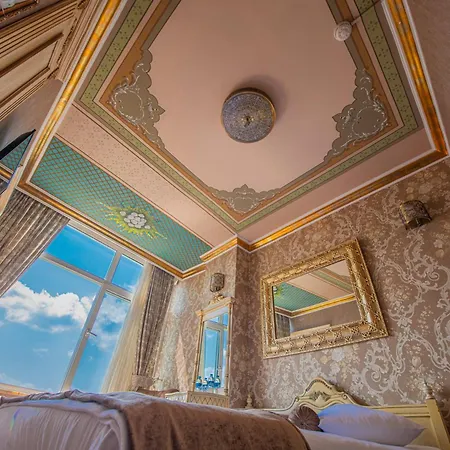 Kaftan Hotel