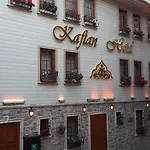 Отель Kaftan 3*